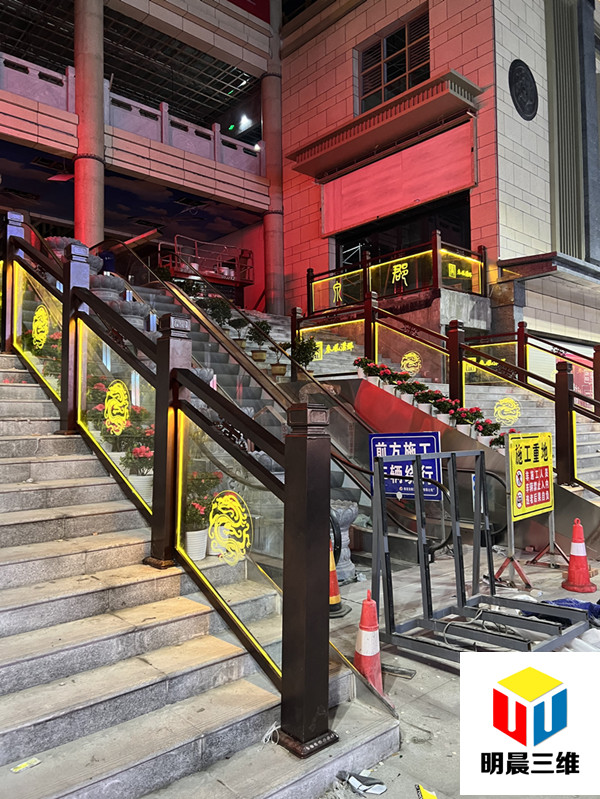 創(chuàng)新突破：激光內(nèi)雕技術(shù)為護(hù)欄玻璃帶來(lái)變革