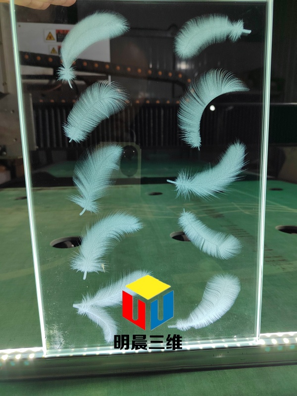激光內(nèi)雕玻璃:蛇年開啟新發(fā)展篇章